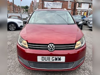 Used Volkswagen Touran 2011 for sale - 76702220: Photo