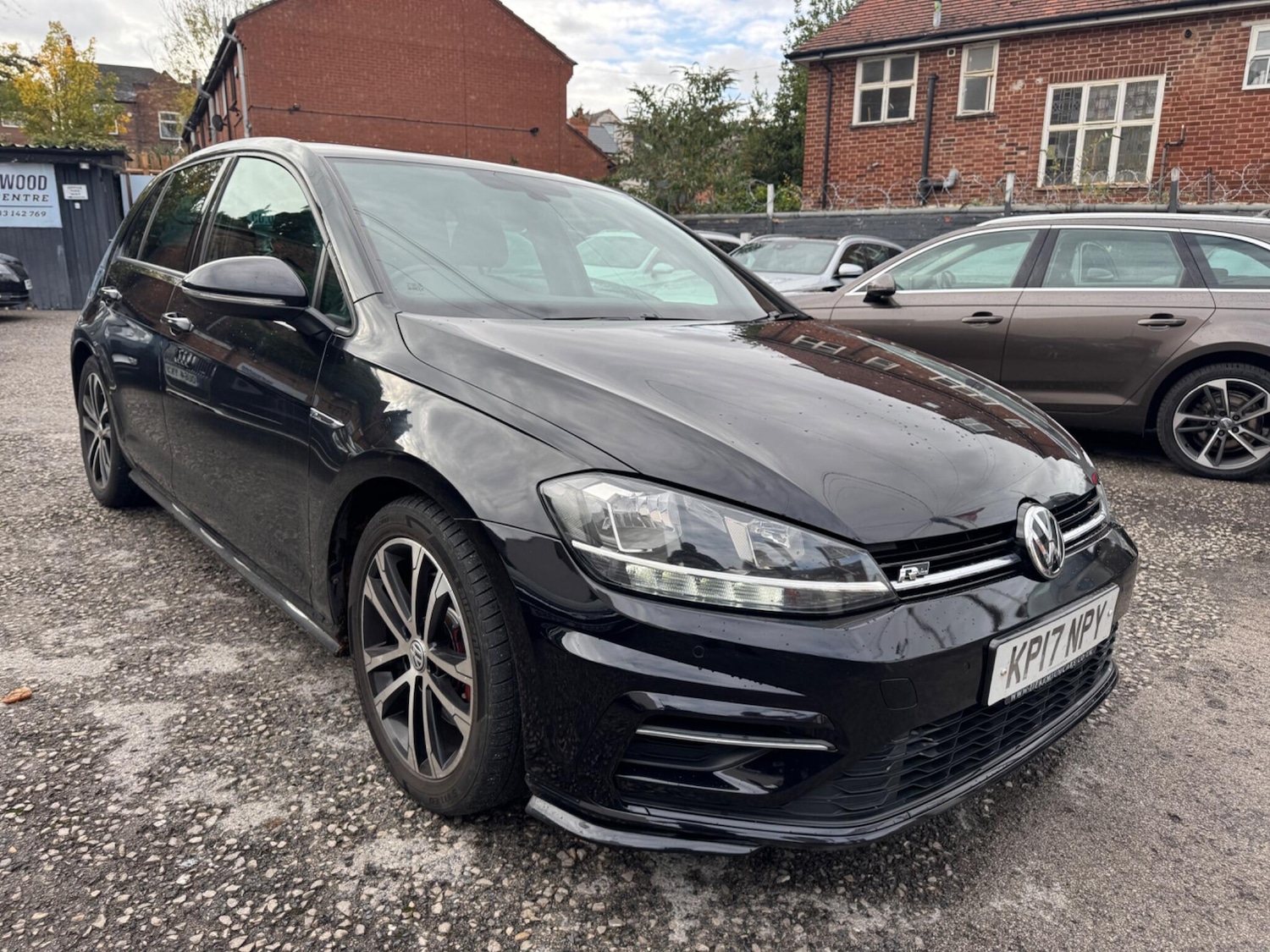 Used Volkswagen Golf 2017 for sale - 76360696: Photo 5