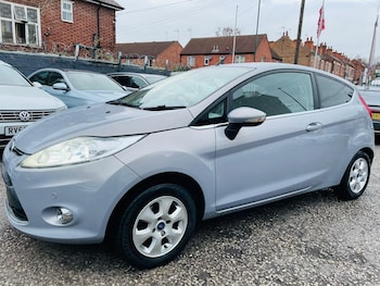 Used Ford Fiesta 2012 for sale - 76538440: Photo