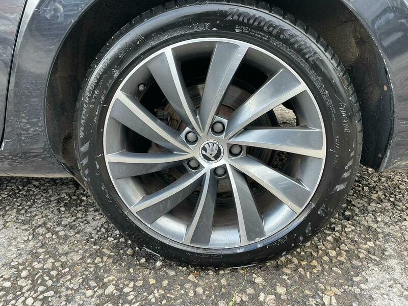 Used Skoda Superb 2017 for sale - 76997215: Photo 35