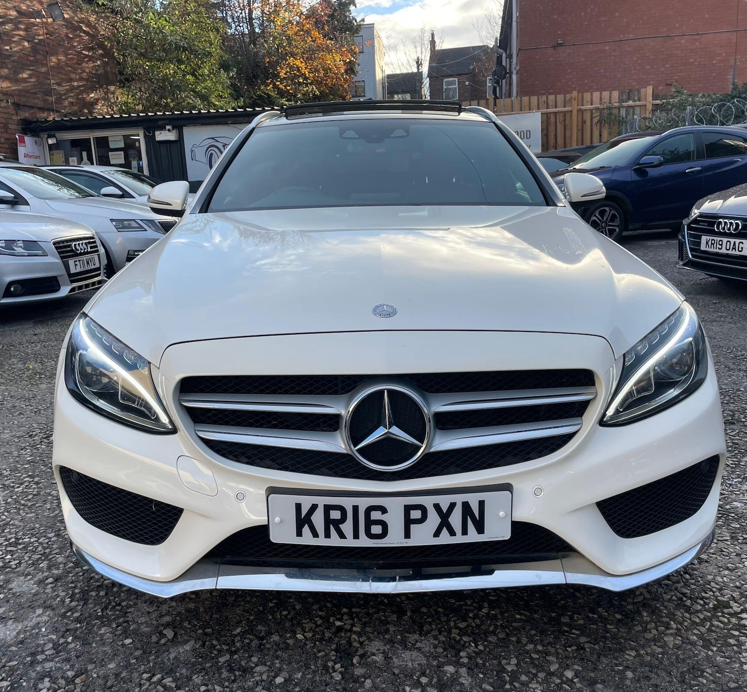 Used Mercedes-Benz C Class for sale - 76701111: Photo 2