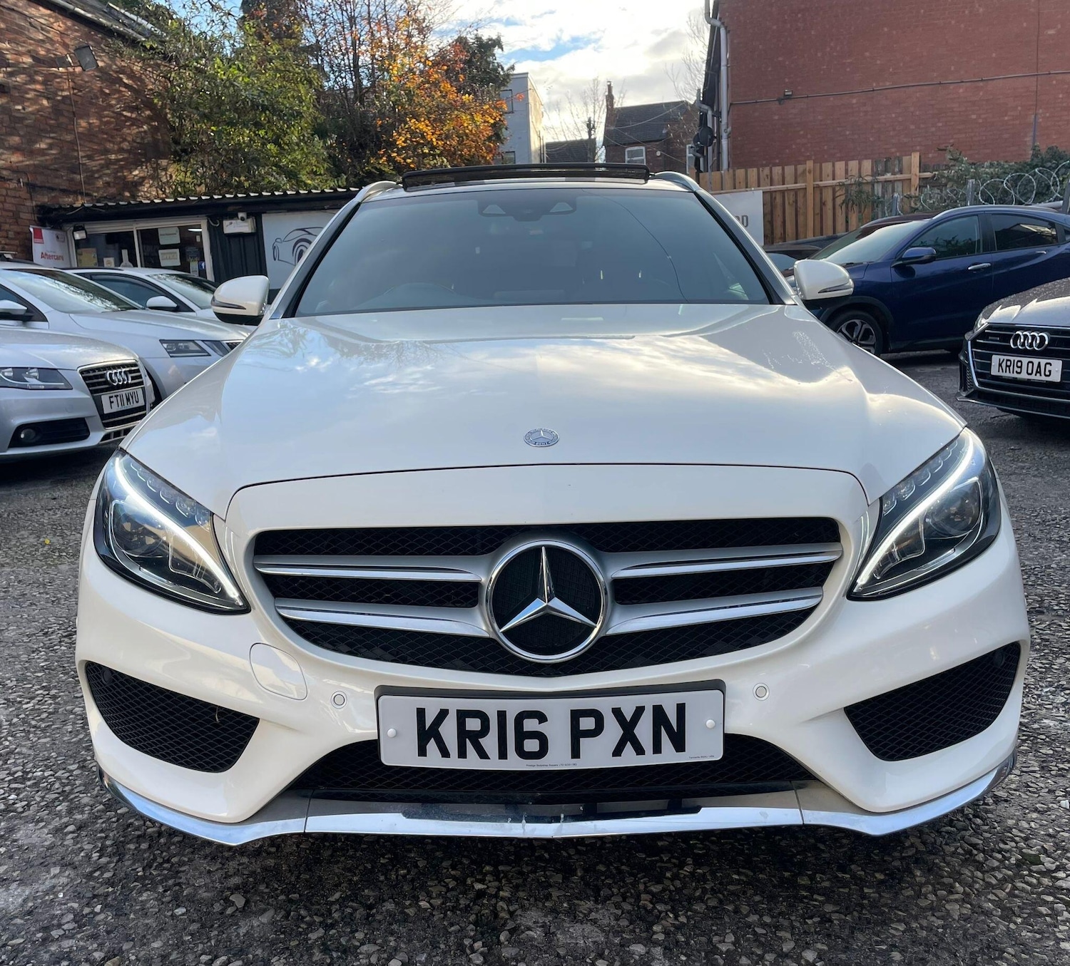 Used Mercedes-Benz C Class for sale - 76701111: Photo 9