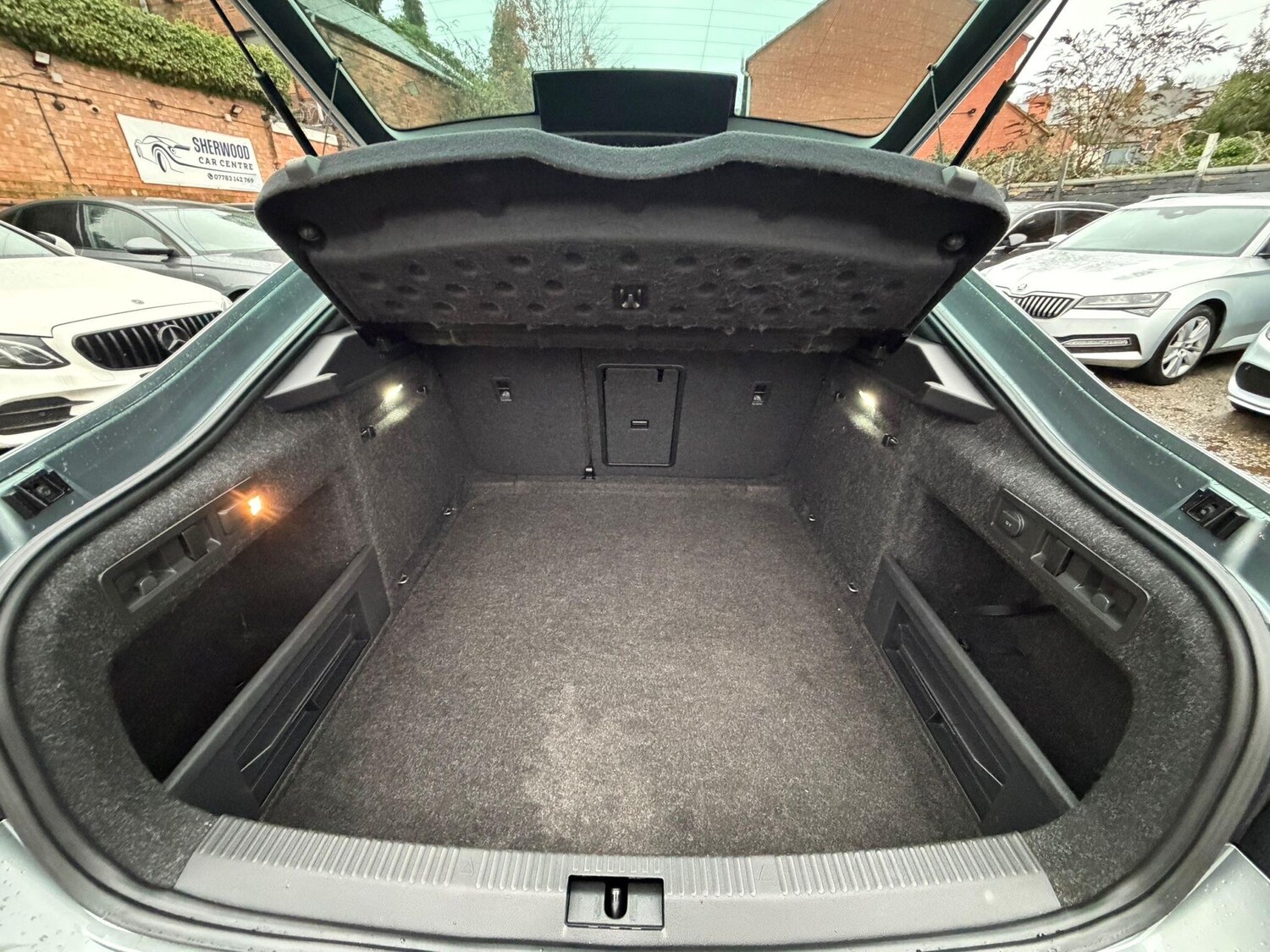 Used Skoda Superb 2018 for sale - 77331184: Photo 51