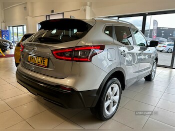 Used Nissan Qashqai 2017 for sale - 78649548: Photo