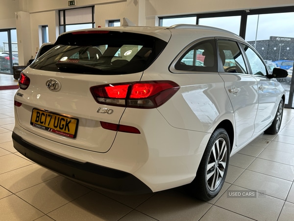 Used Hyundai i30 2017 for sale - 77345994: Photo 4