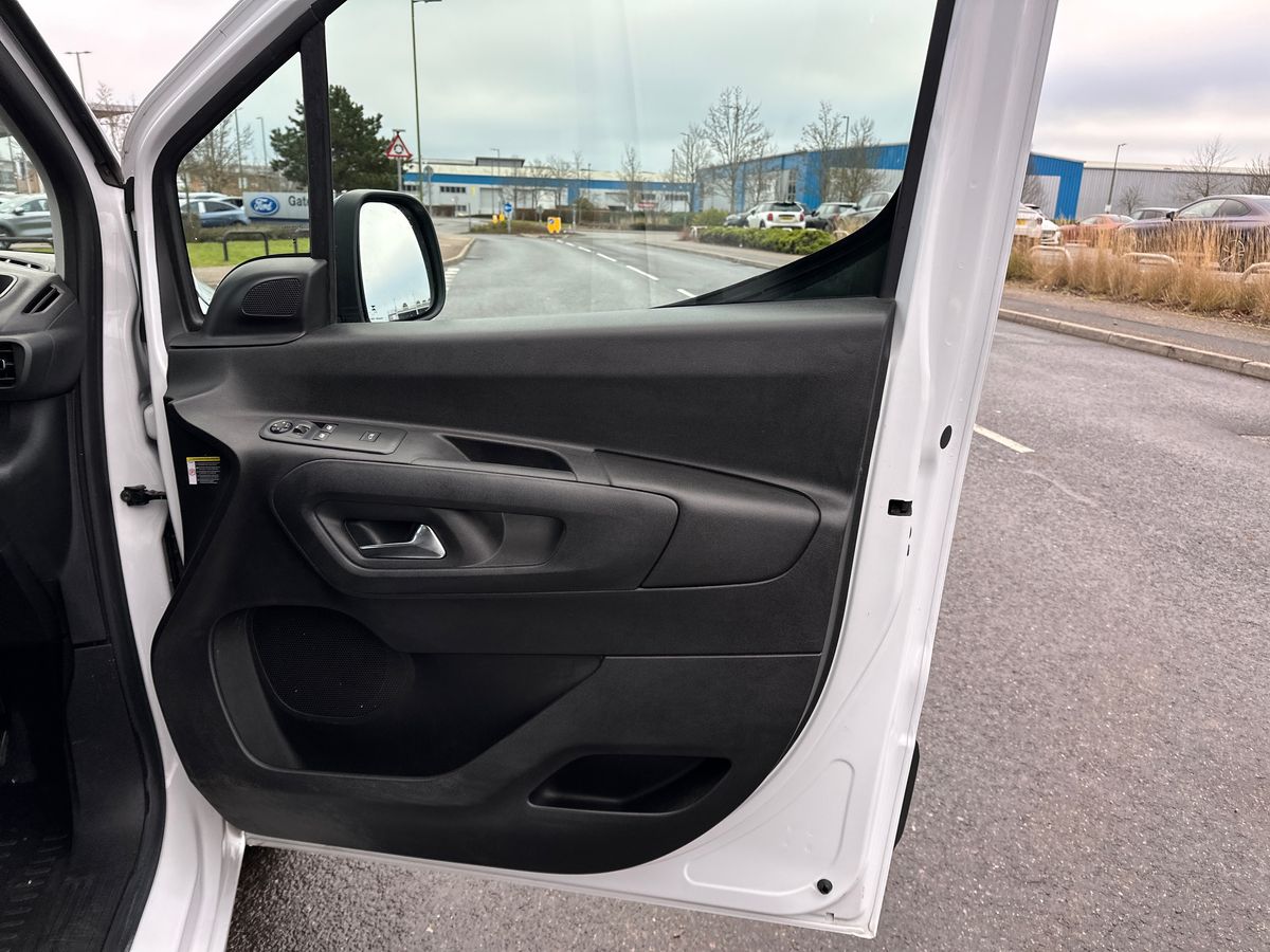 Used Peugeot Partner 2025 for sale - 77164171: Photo 35