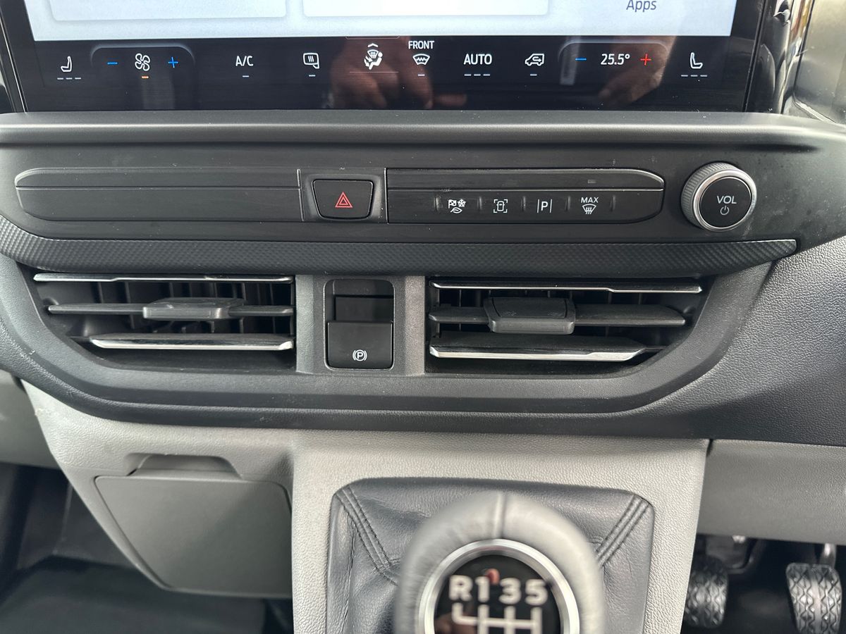 Used Ford Transit Custom 2024 for sale - 77047516: Photo 24