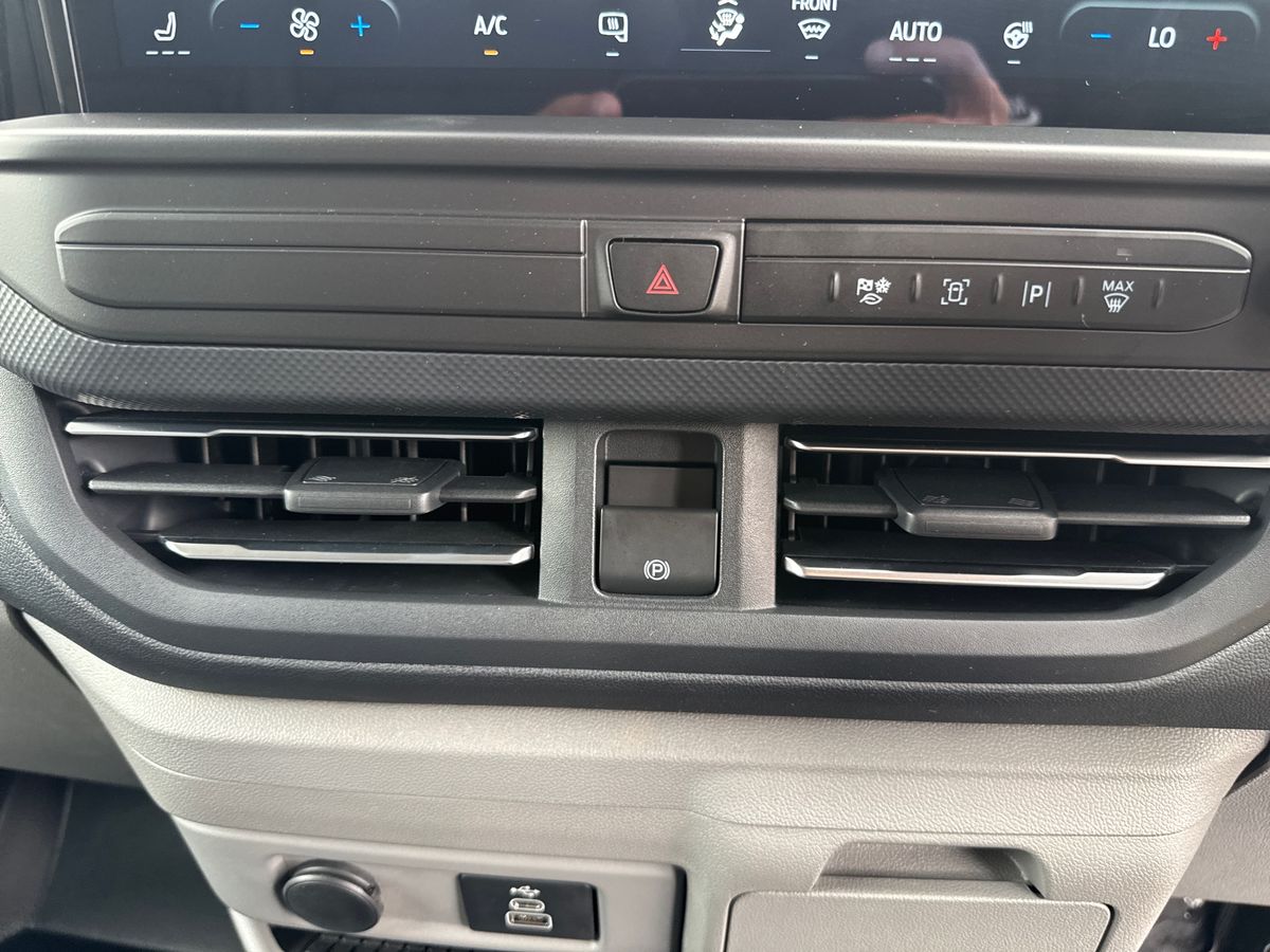 Used Ford Transit Custom 2025 for sale - 77198142: Photo 24