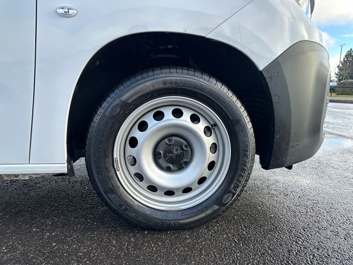 Used Peugeot Partner 2023 for sale - 77235460: Photo 12