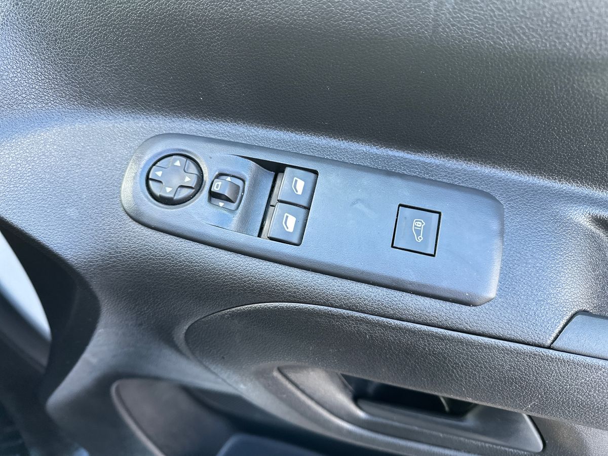 Used Peugeot Partner 2023 for sale - 77235460: Photo 27