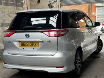 Used Toyota Estima 2019 for sale - 75129030: Photo