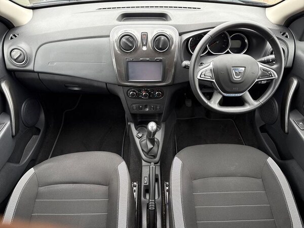 Used Dacia Sandero Stepway 2018 for sale - 76097246: Photo 11
