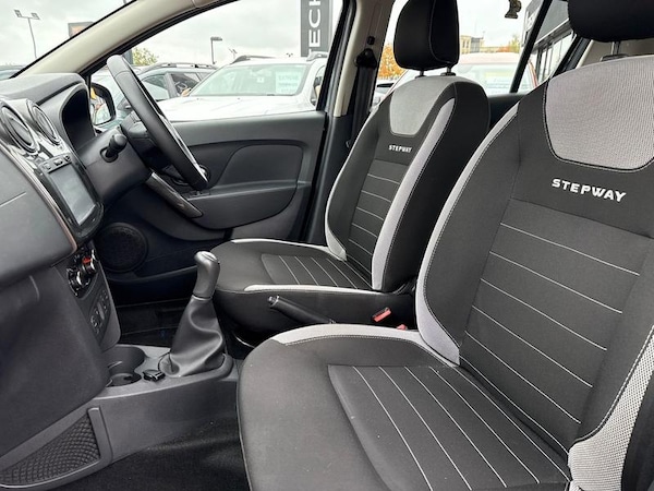 Used Dacia Sandero Stepway 2018 for sale - 76097246: Photo 16