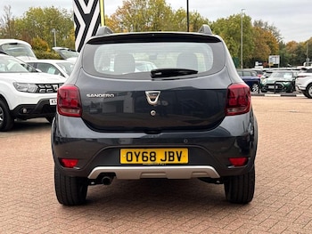 Used Dacia Sandero Stepway 2018 for sale - 76097246: Photo 4