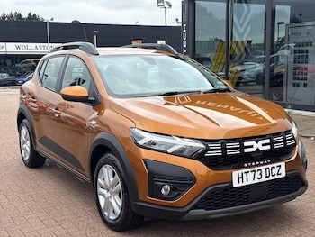 2023 - Hatchback Expression Manual 5-Door