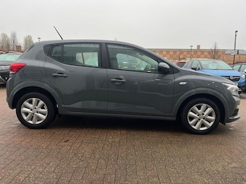 Used Dacia Sandero 2023 for sale - 76580904: Photo