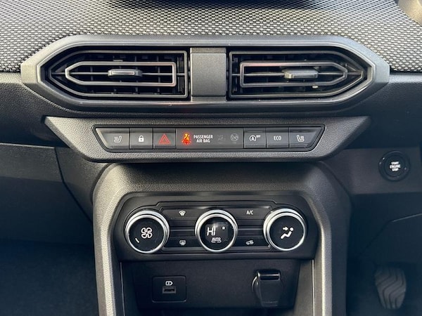 Used Dacia Jogger 2023 for sale - 76234866: Photo 23