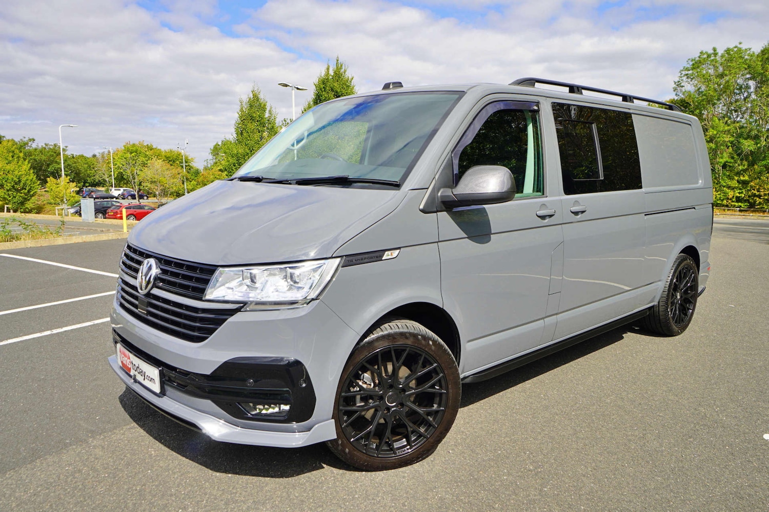 Used Volkswagen Transporter 2024 for sale - 76601276: Photo 2
