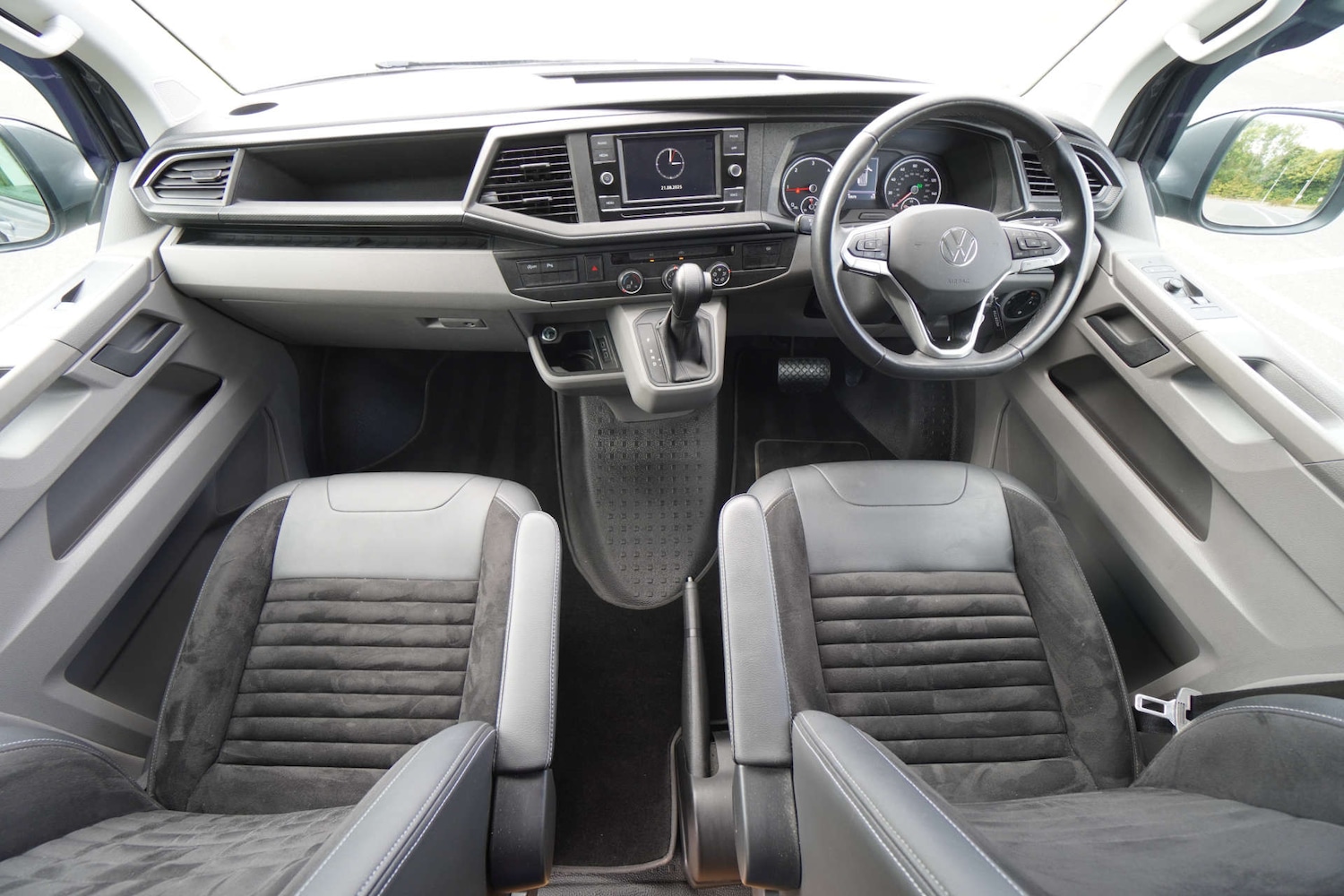 Used Volkswagen Transporter 2024 for sale - 76601276: Photo 9