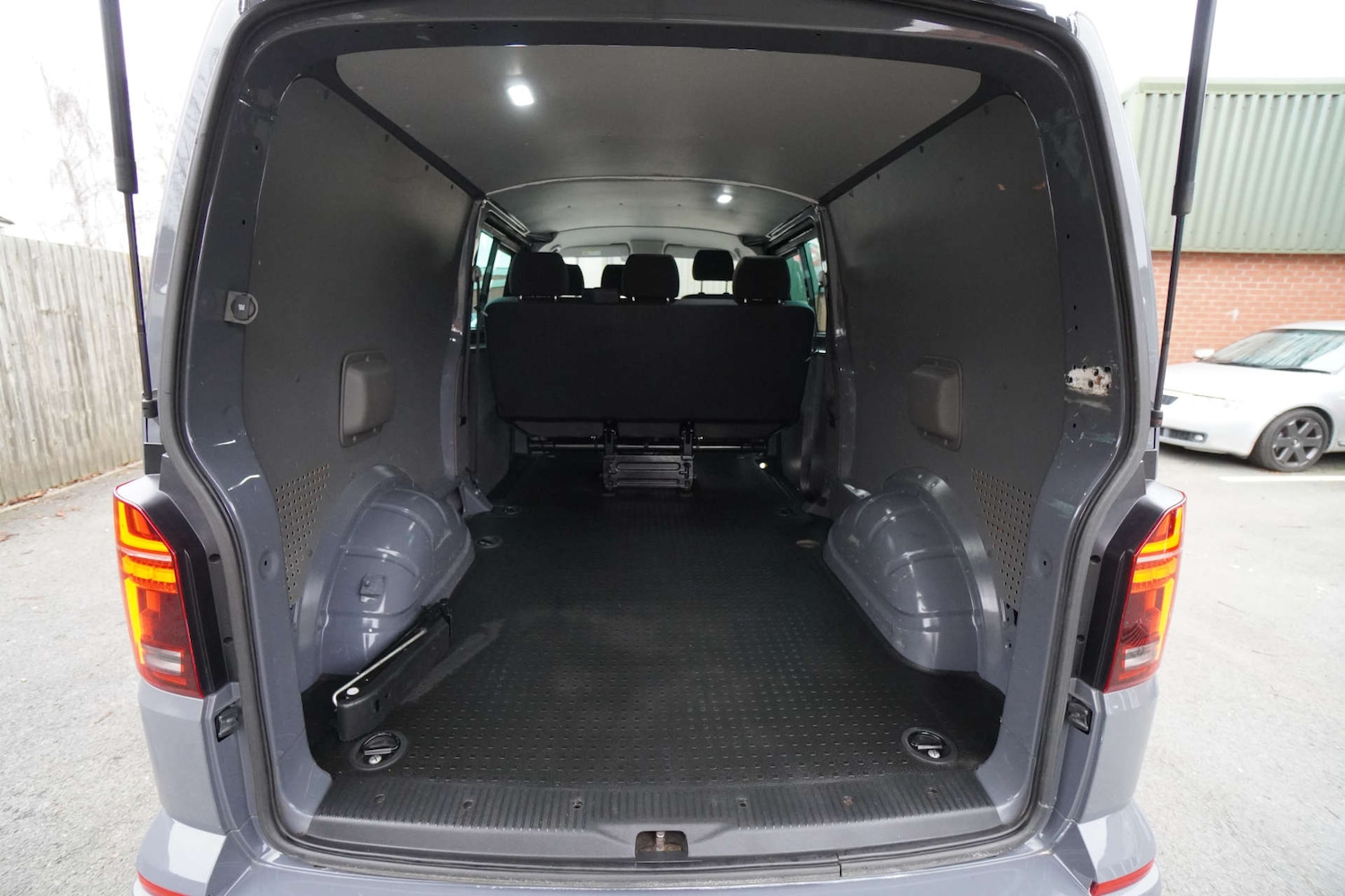 Used Volkswagen Transporter 2020 for sale - 76751442: Photo 16