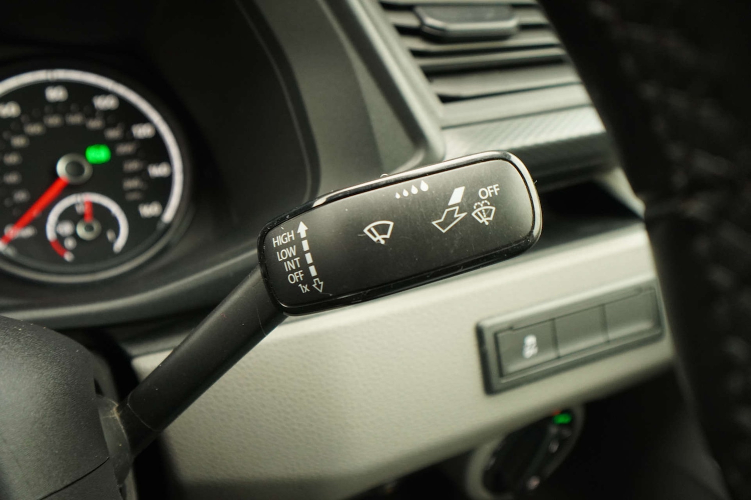 Used Volkswagen Transporter 2020 for sale - 76751442: Photo 56