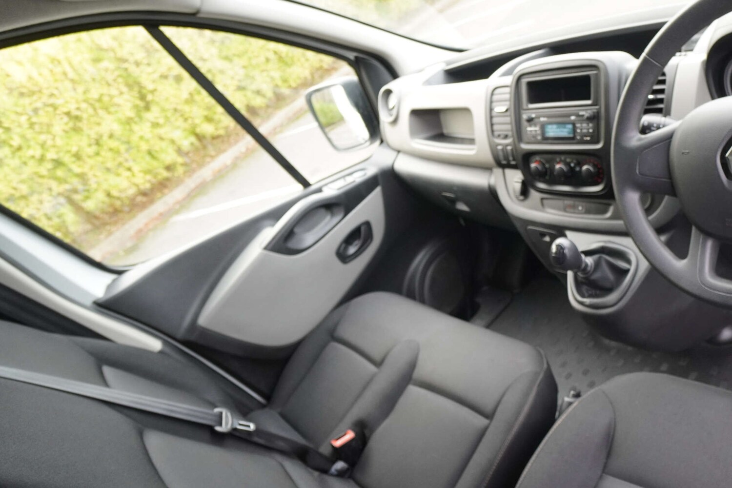 Used Renault Trafic 2019 for sale - 76829760: Photo 30