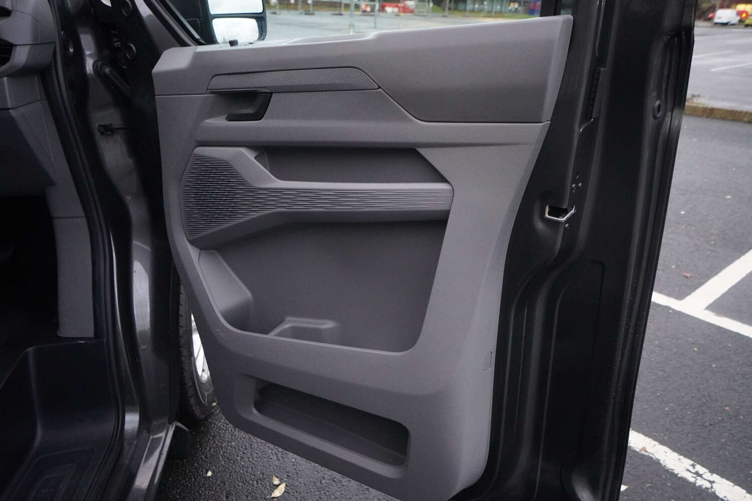 Used Volkswagen Transporter 2025 for sale - 76829757: Photo 49