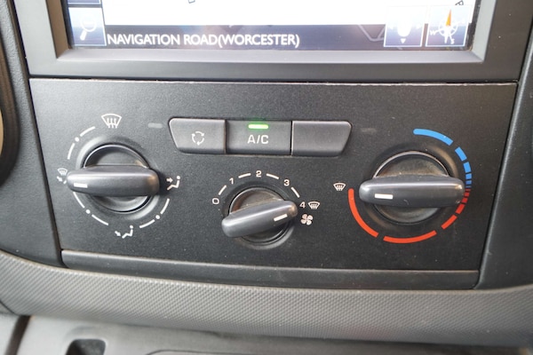 Used Peugeot Partner 2018 for sale - 76277432: Photo 32
