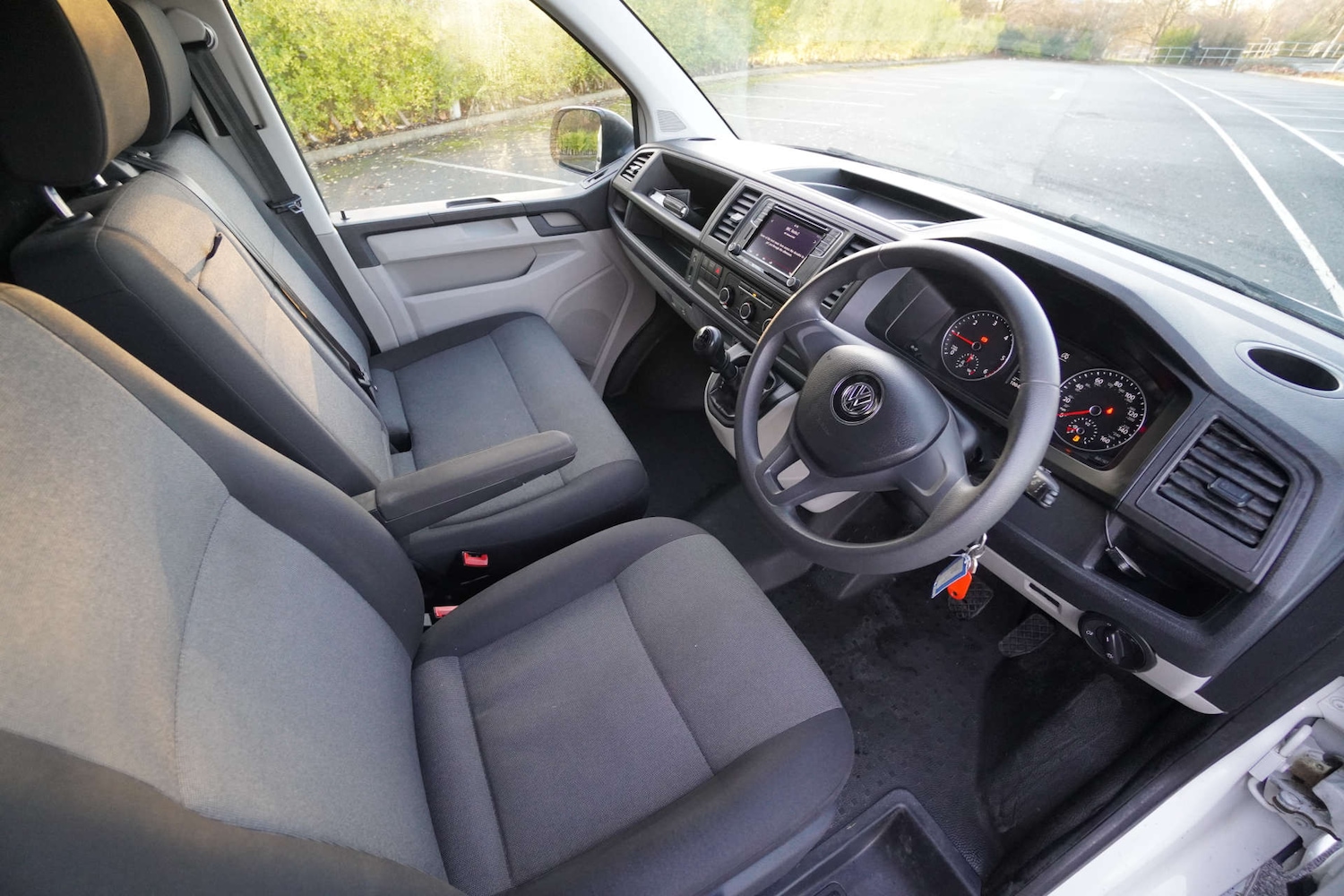 Used Volkswagen Transporter 2019 for sale - 77750323: Photo 9