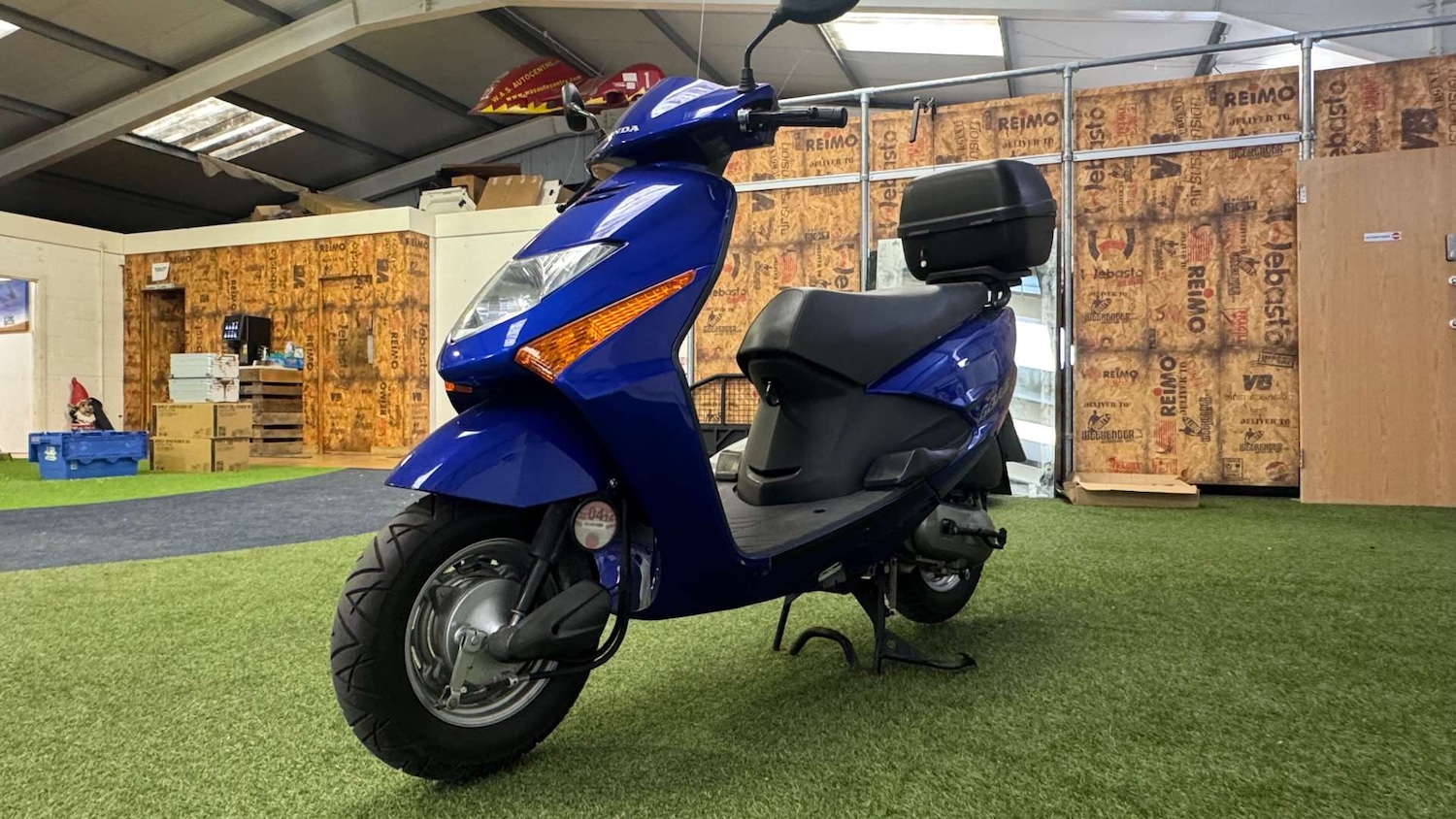 Used Honda LEAD 2003 for sale - 78563433: Photo 2