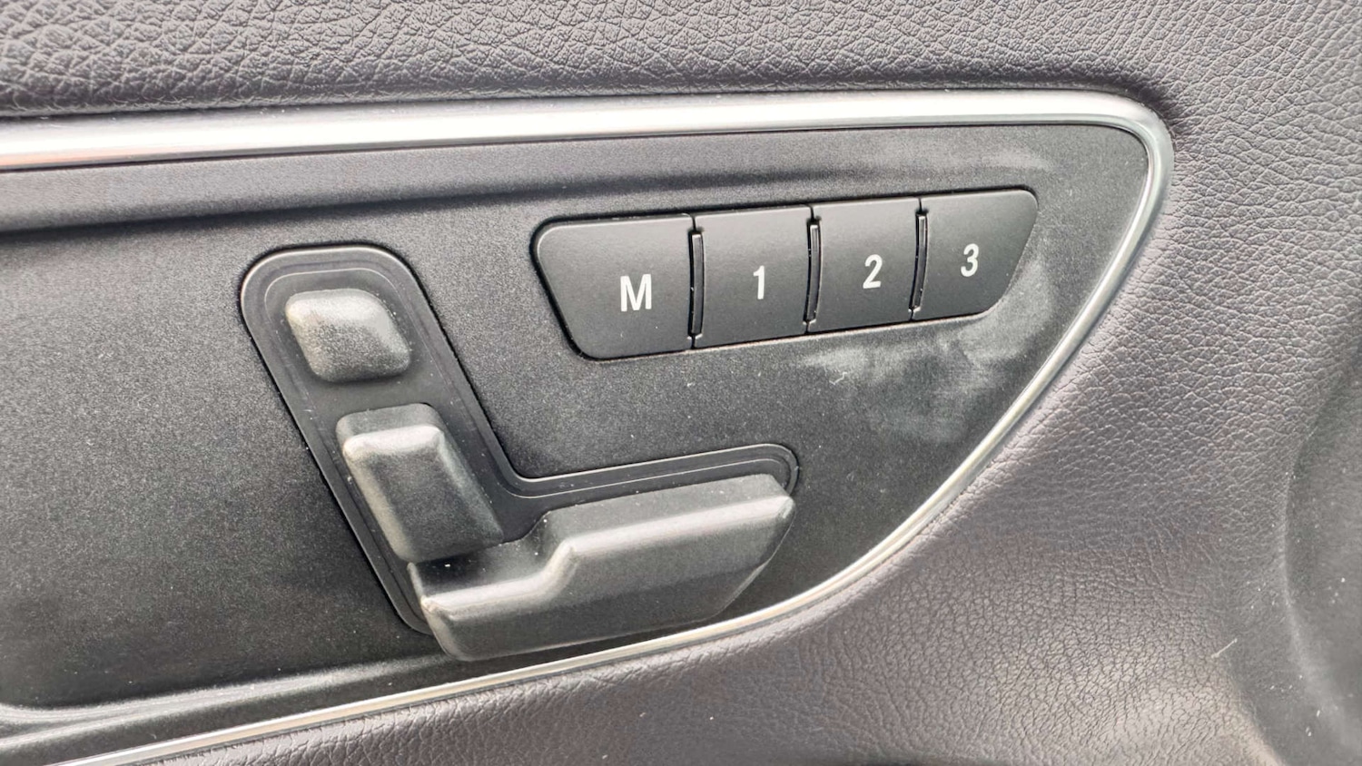 Used Mercedes-Benz GLA 2014 for sale - 77140919: Photo 49