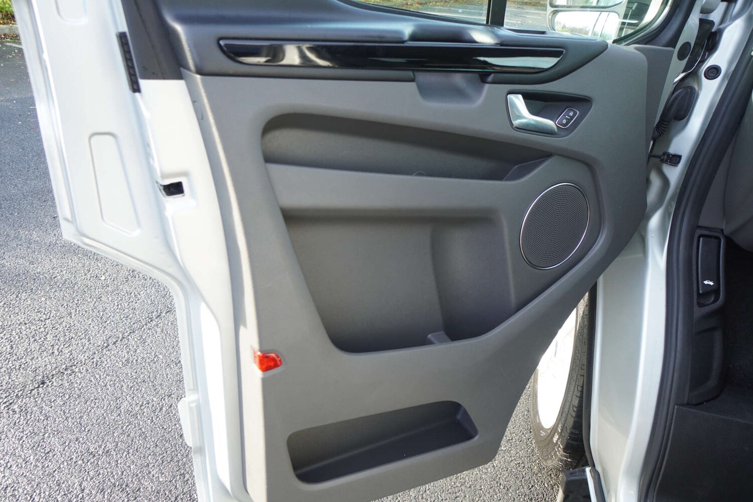 Used Ford Tourneo Custom 2020 for sale - 76216608: Photo 91