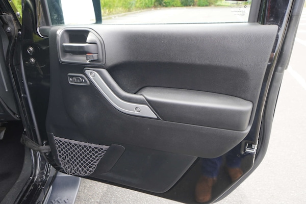 Used Jeep Wrangler 2015 for sale - 76277454: Photo 34