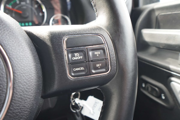 Used Jeep Wrangler 2015 for sale - 76277454: Photo 37