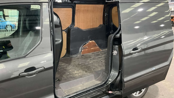 Used Ford Transit Connect 2021 for sale - 76207604: Photo 17