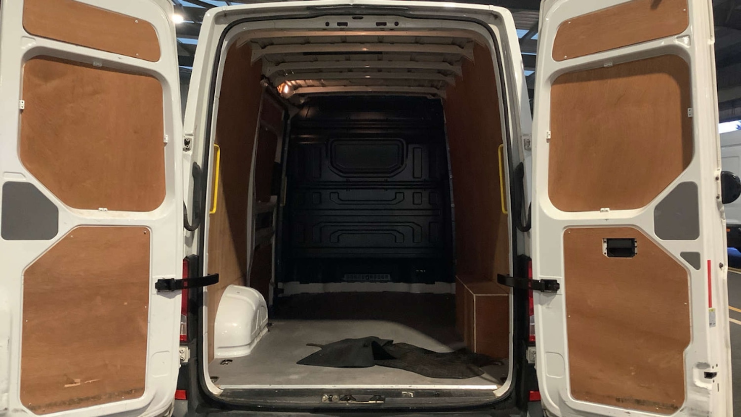 Used Volkswagen Crafter 2020 for sale - 77591928: Photo 15