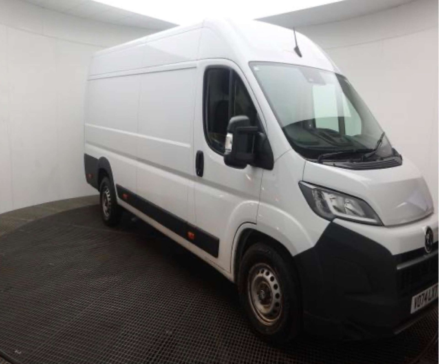 Used Vauxhall Movano 2024 for sale - 77610606: Photo 2