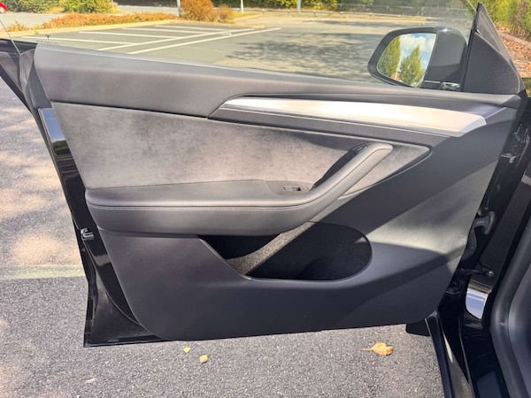 Used Tesla Model Y 2022 for sale - 76277445: Photo 56