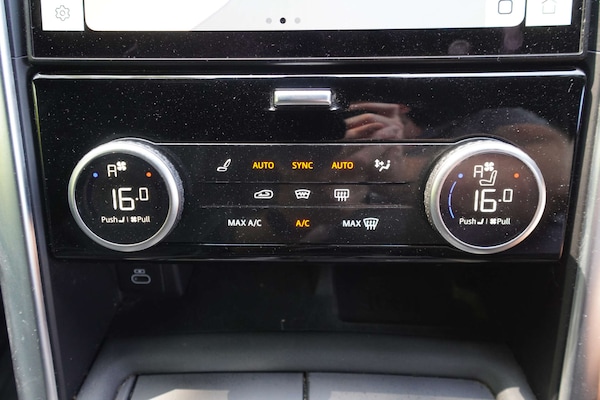 Used Land Rover Discovery 2021 for sale - 76277435: Photo 40