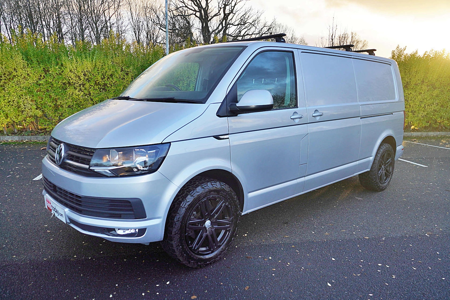 Used Volkswagen Transporter 2019 for sale - 76885173: Photo 2