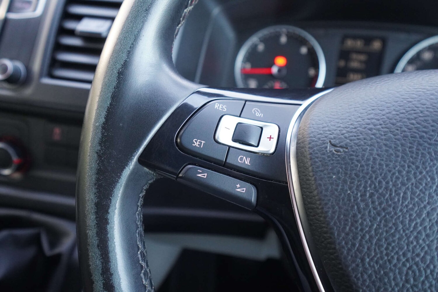 Used Volkswagen Transporter 2019 for sale - 76885173: Photo 37