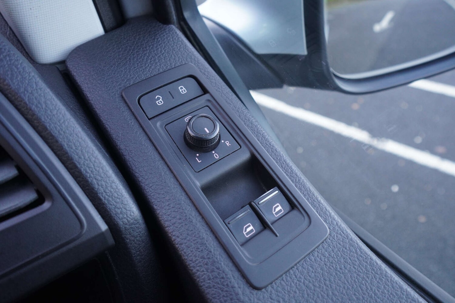 Used Volkswagen Transporter 2019 for sale - 76885173: Photo 40