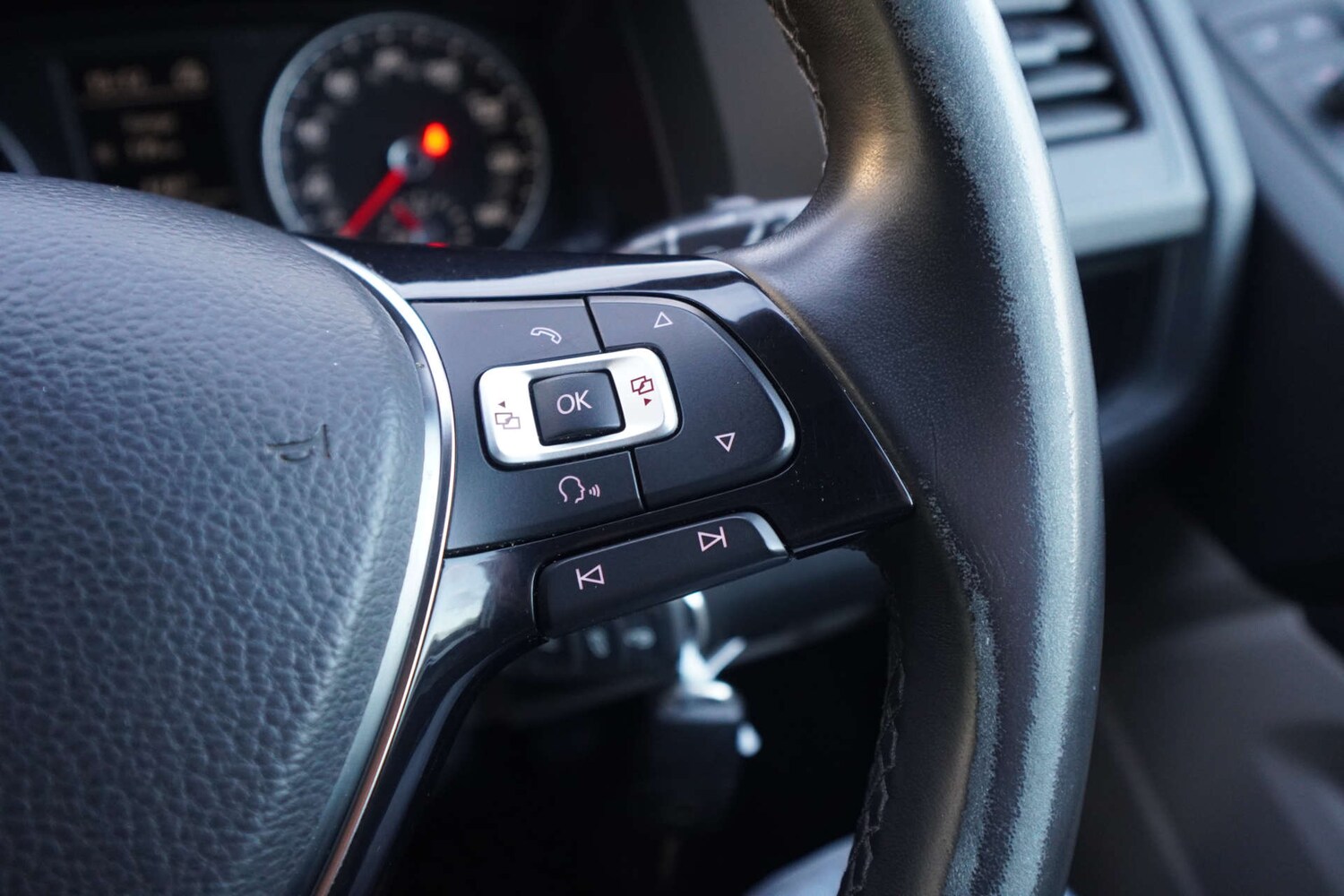 Used Volkswagen Transporter 2019 for sale - 76885173: Photo 42