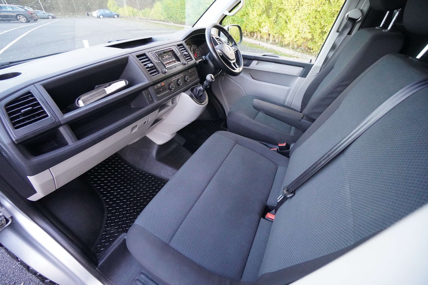 Used Volkswagen Transporter 2019 for sale - 76885173: Photo 8