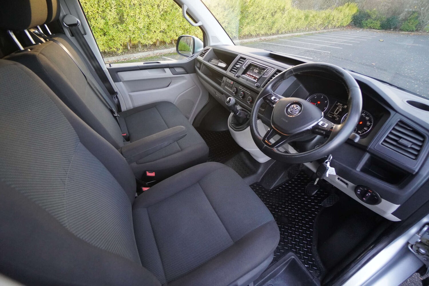 Used Volkswagen Transporter 2019 for sale - 76885173: Photo 9