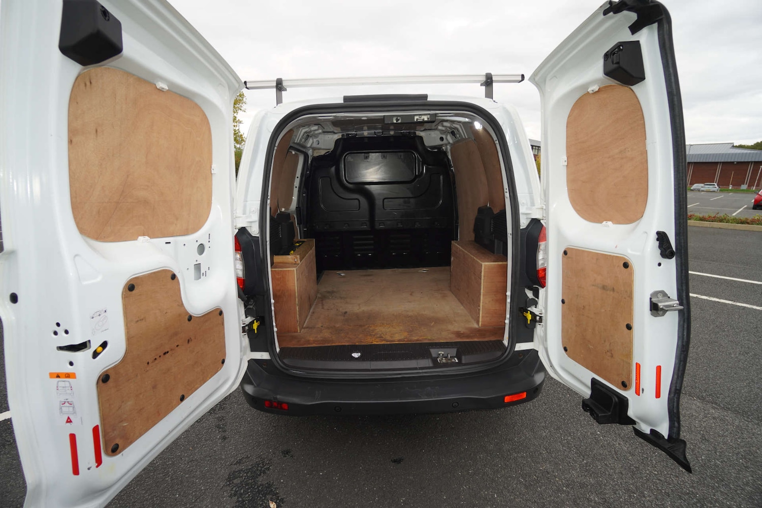 Used Ford Transit Courier 2018 for sale - 76601358: Photo 13