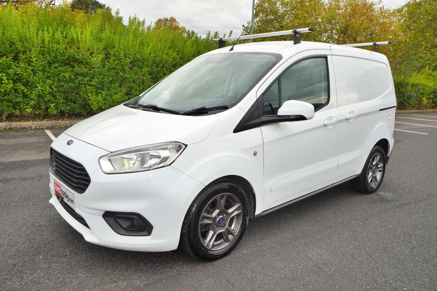Used Ford Transit Courier 2018 for sale - 76601358: Photo 2