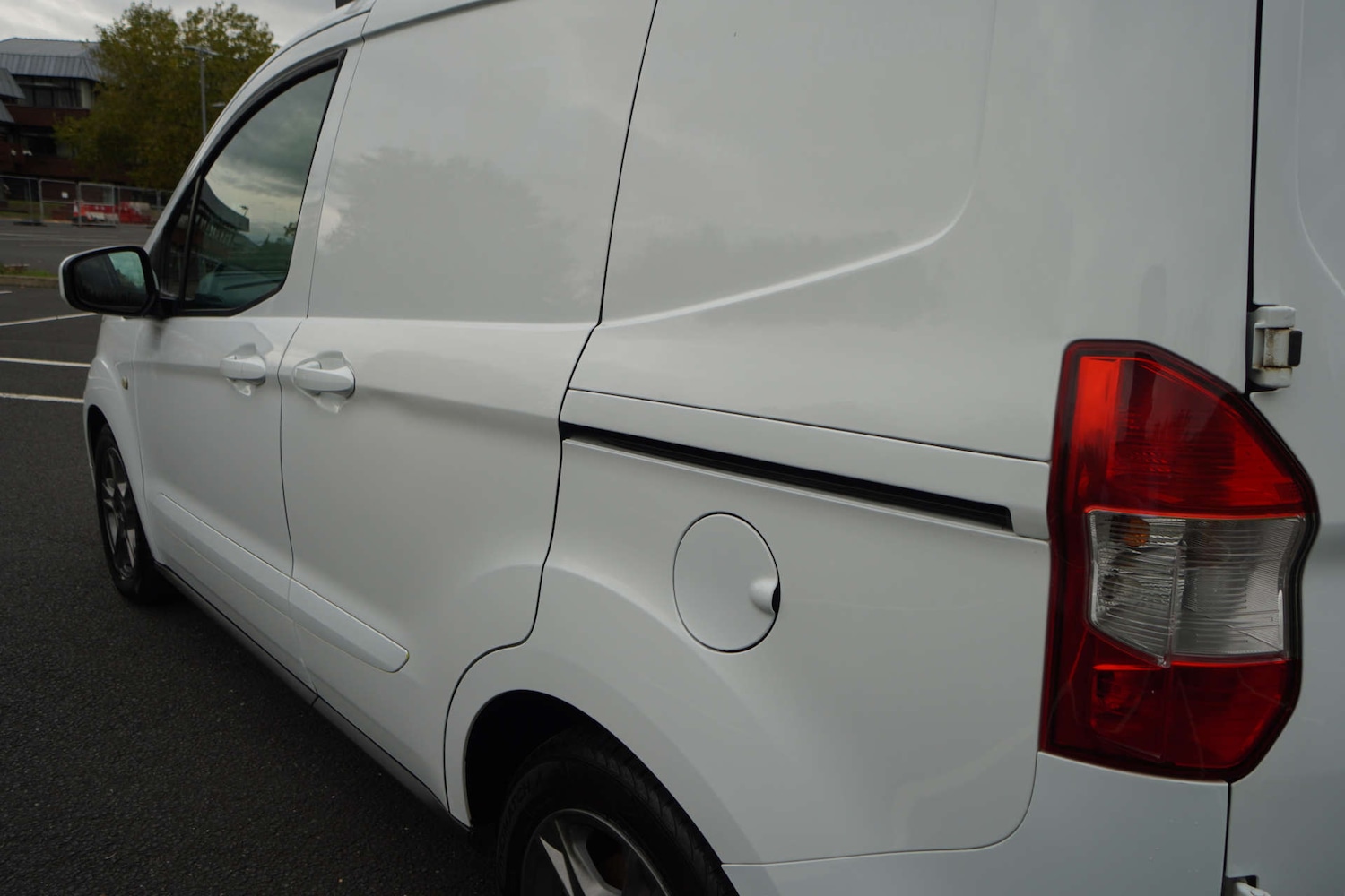 Used Ford Transit Courier 2018 for sale - 76601358: Photo 24