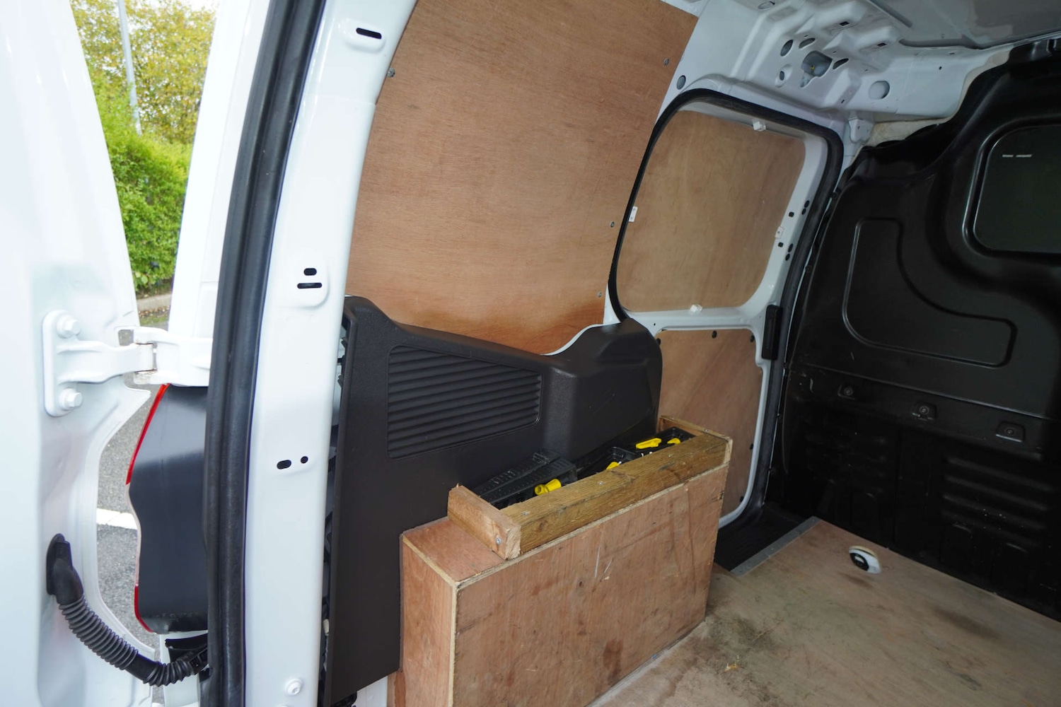 Used Ford Transit Courier 2018 for sale - 76601358: Photo 34