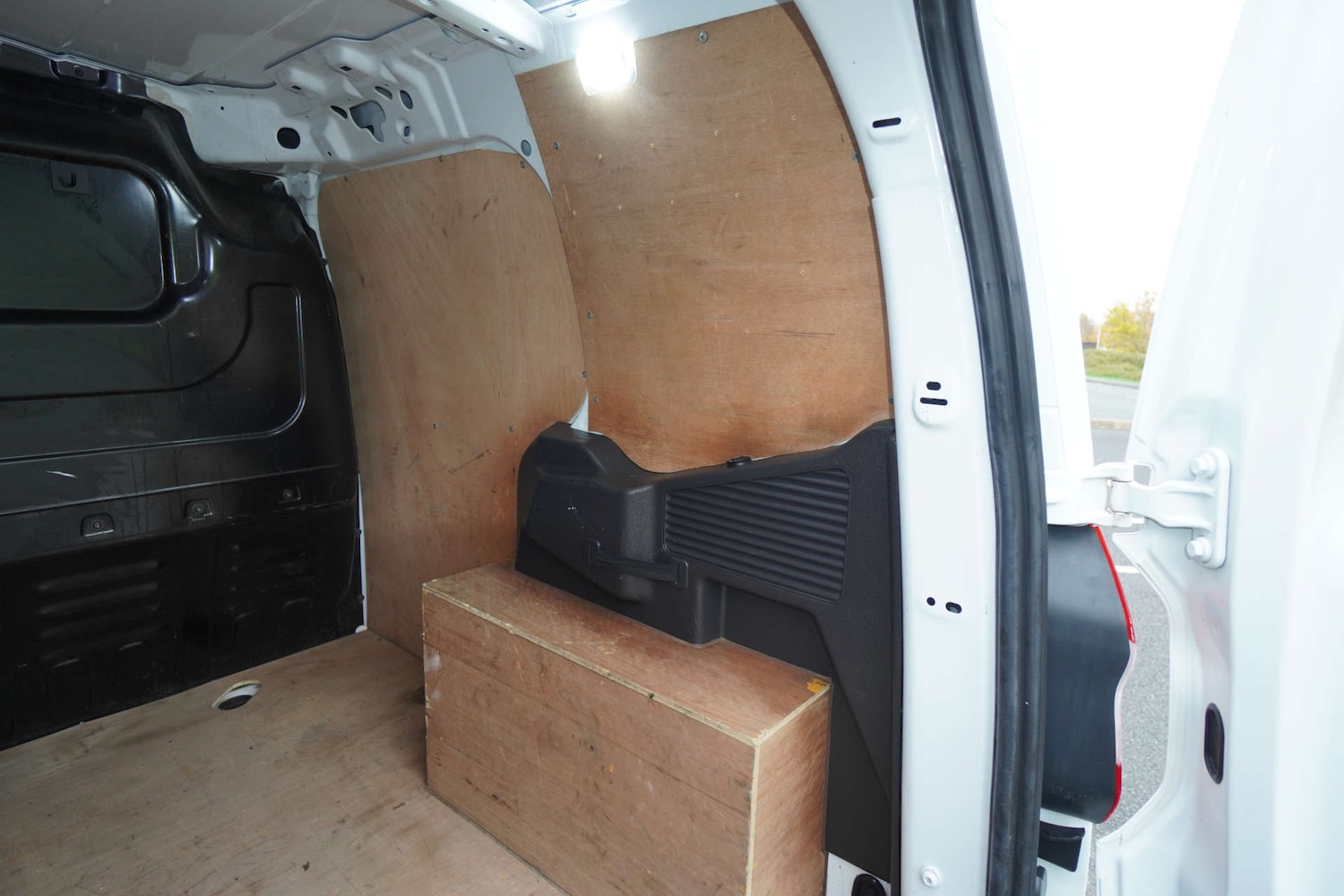 Used Ford Transit Courier 2018 for sale - 76601358: Photo 36